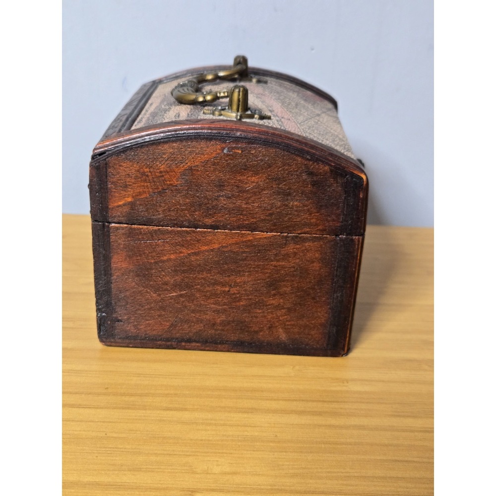 Decorative Wooden Treasure Chest With Antique World Map Pattern. Approx. 5"× 4" - Picture 7 of 10